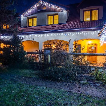 Apartmany Centrum Pavčina Lehota エクステリア 写真